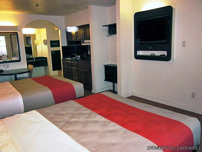 Motel 6-Edinburg, Tx Екстер'єр фото