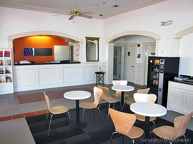 Motel 6-Edinburg, Tx Екстер'єр фото