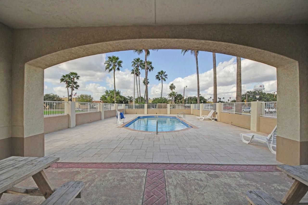 Motel 6-Edinburg, Tx Екстер'єр фото